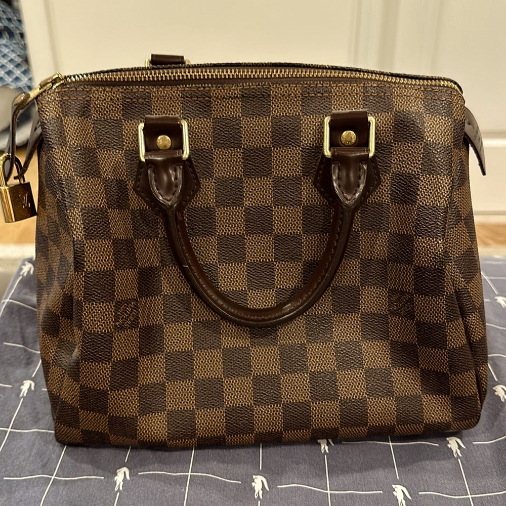 Used Louis Vuitton authentic Damier Ebene Speedy 25